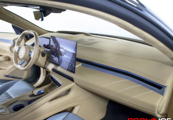 Подержанный автомобиль Zeekr 001 2024 года (9 фото)