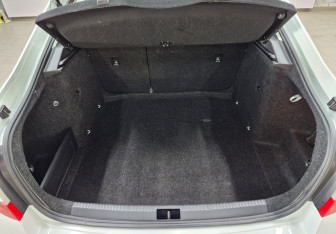 Подержанный автомобиль Skoda Octavia Liftback 2020 года (16 фото)