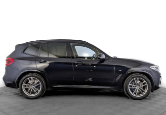 Подержанный автомобиль BMW X3 2021 года (4 фото)
