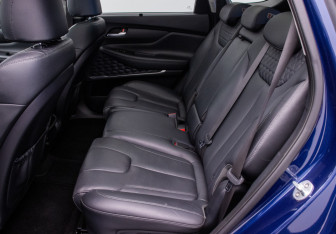 Подержанный автомобиль Hyundai Santa Fe 2019 года (11 фото)