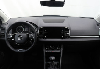 Подержанный автомобиль Skoda Karoq 2020 года (13 фото)