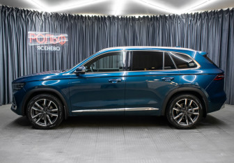 Подержанный автомобиль Geely Monjaro 2023 года (8 фото)