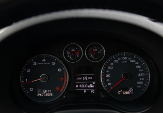 Подержанный автомобиль Audi A3 Hatchback 2011 года (9 фото)