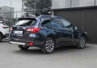 Подержанный автомобиль Subaru Outback Wagon 2016 года (4 фото)