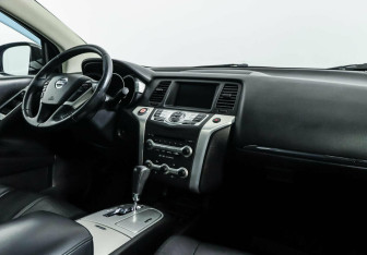 Подержанный автомобиль Nissan Murano Suv 2012 года (5 фото)