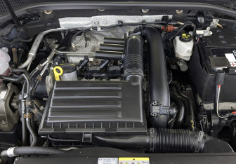 Подержанный автомобиль Volkswagen Passat Sedan 2021 года (9 фото)