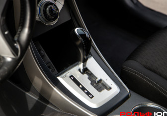 Подержанный автомобиль Hyundai Elantra Sedan 2012 года (14 фото)