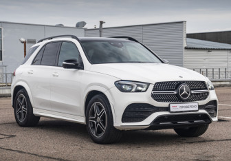 Подержанный автомобиль Mercedes-Benz GLE 2019 года (3 фото)