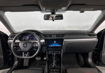 Подержанный автомобиль Skoda Superb Liftback 2024 года (14 фото)