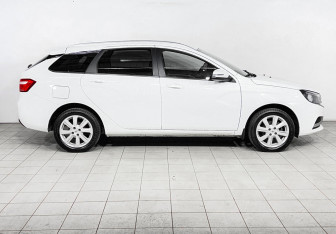 Подержанный автомобиль LADA (ВАЗ) Vesta Wagon 2020 года (4 фото)