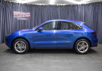 Подержанный автомобиль Porsche Macan 2017 года (8 фото)