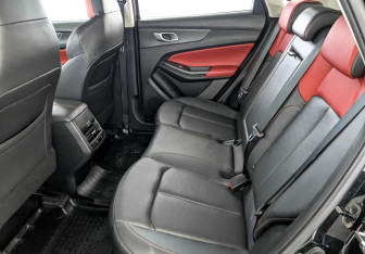 Подержанный автомобиль Changan CS55PLUS 2023 года (18 фото)