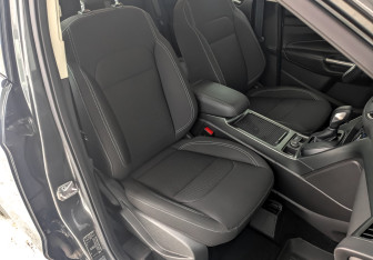 Подержанный автомобиль Ford Kuga 2018 года (22 фото)