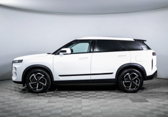 Подержанный автомобиль Jaecoo J7 2023 года (8 фото)