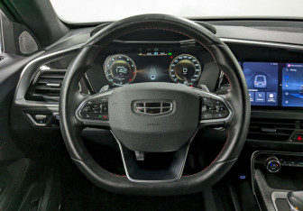 Подержанный автомобиль Geely Tugella 2023 года (27 фото)