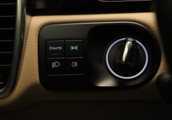 Подержанный автомобиль Porsche Cayenne 2021 года (16 фото)