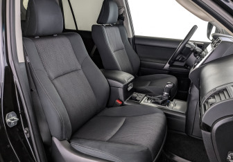 Подержанный автомобиль Toyota Land Cruiser Prado 2021 года (24 фото)