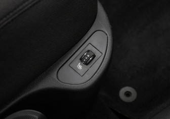 Подержанный автомобиль Peugeot 308 Hatchback 2010 года (19 фото)