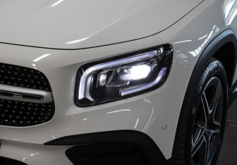 Подержанный автомобиль Mercedes-Benz GLB 2020 года (24 фото)