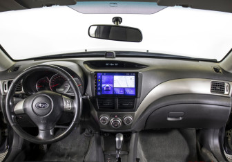 Подержанный автомобиль Subaru Impreza Hatchback 2008 года (12 фото)