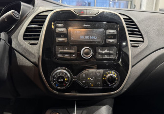 Подержанный автомобиль Renault Kaptur 2018 года (16 фото)