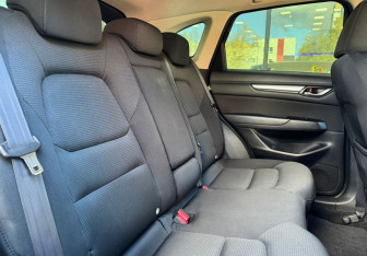 Подержанный автомобиль Mazda CX-5 2019 года (11 фото)