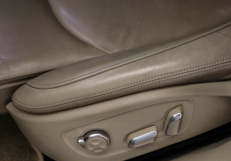 Подержанный автомобиль Audi A6 Sedan 2015 года (21 фото)