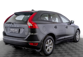 Подержанный автомобиль Volvo XC60 2012 года (5 фото)