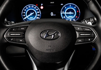 Подержанный автомобиль Hyundai Santa Fe 2021 года (22 фото)