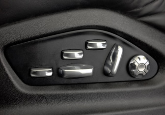 Подержанный автомобиль Porsche Cayenne 2019 года (25 фото)