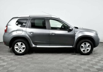 Подержанный автомобиль Nissan Terrano 2020 года (4 фото)