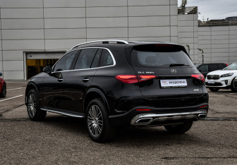 Подержанный автомобиль Mercedes-Benz GLC Coupe 2023 года (7 фото)