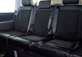 Подержанный автомобиль Volkswagen Multivan 2015 года (25 фото)