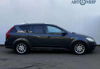 Подержанный автомобиль Kia Ceed Wagon 2008 года (4 фото)