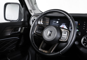 Подержанный автомобиль Tank 300 2023 года (17 фото)