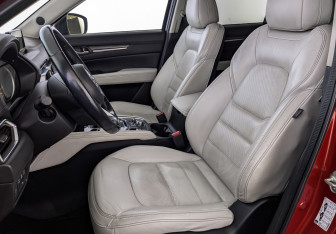 Подержанный автомобиль Mazda CX-5 2018 года (20 фото)