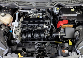 Подержанный автомобиль Ford EcoSport 2016 года (9 фото)