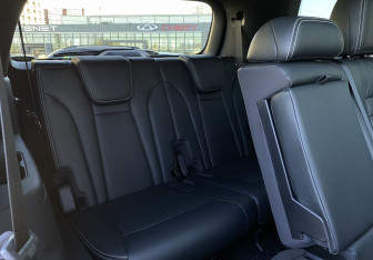 Подержанный автомобиль GAC GS8 2023 года (28 фото)