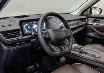 Подержанный автомобиль Exeed VX 2023 года (15 фото)