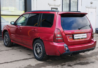 Подержанный автомобиль Subaru Forester Suv 2005 года (7 фото)