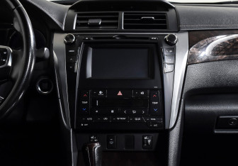 Подержанный автомобиль Toyota Camry Sedan 2015 года (12 фото)