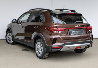 Подержанный автомобиль Kia Rio Hatchback 2022 года (7 фото)