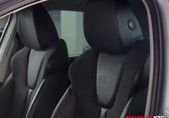 Подержанный автомобиль Skoda Octavia Liftback 2021 года (13 фото)