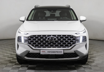 Подержанный автомобиль Hyundai Santa Fe 2021 года (2 фото)
