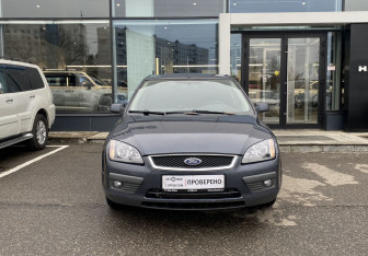Подержанный автомобиль Ford Focus Sedan 2008 года (2 фото)