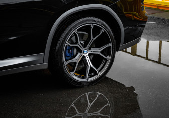 Подержанный автомобиль BMW X4 2020 года (15 фото)
