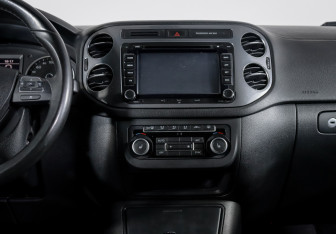 Подержанный автомобиль Volkswagen Tiguan 2012 года (12 фото)