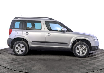 Подержанный автомобиль Skoda Yeti 2013 года (4 фото)