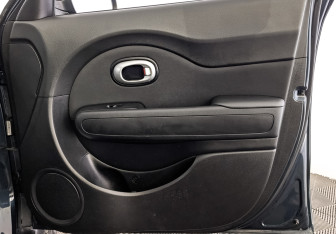 Подержанный автомобиль Kia Soul 2018 года (25 фото)