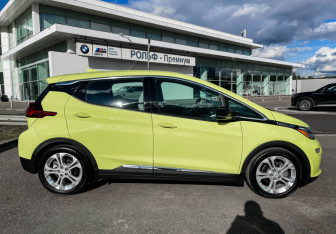 Подержанный автомобиль Chevrolet Bolt 2018 года (4 фото)